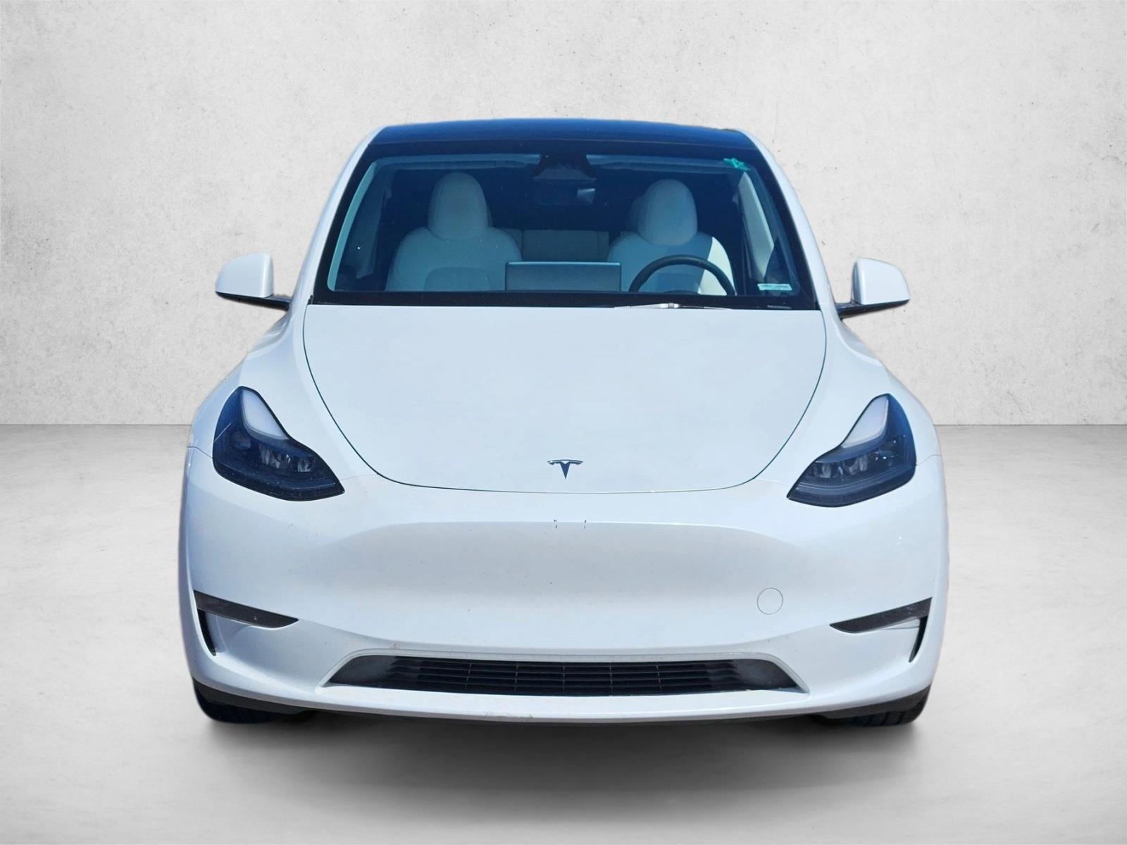 Used 2024 Tesla Model Y Long Range with VIN 7SAYGDEE1RA258424 for sale in Phoenix, AZ