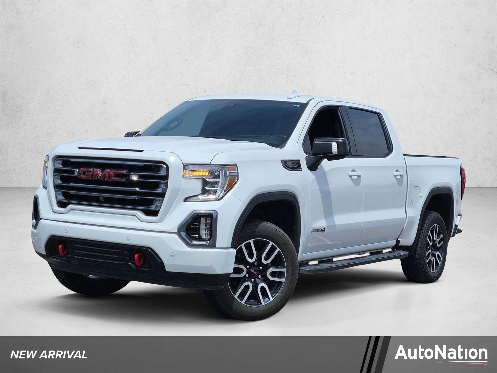 2020 GMC Sierra 4WD Crew Cab Short Box AT4's photo