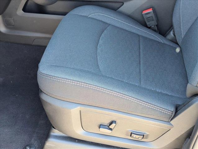 2025 Ram 2500 Big Horn photo 4