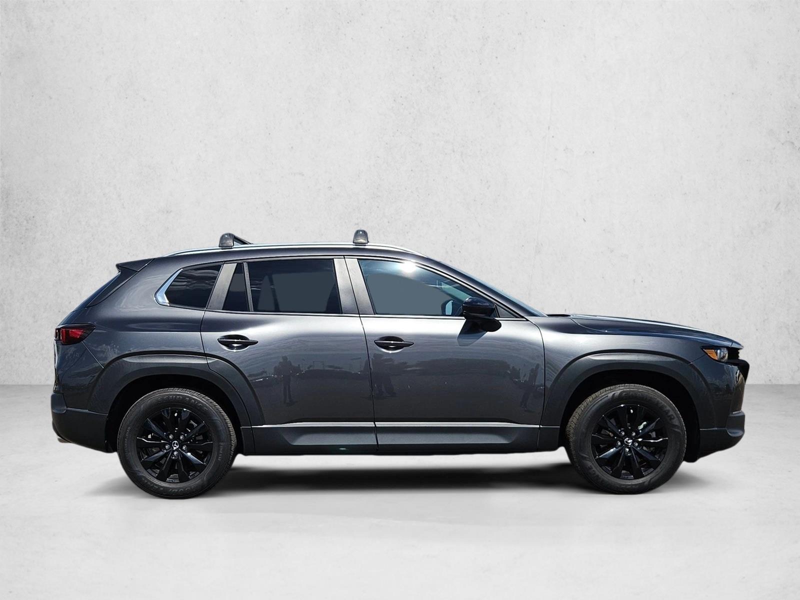 2023 Mazda CX-50 2.5 Preferred Plus photo 3