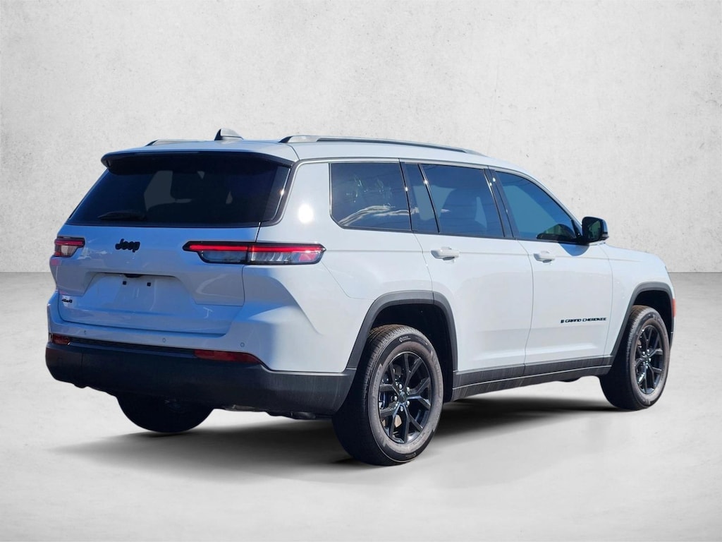 New 2026 Jeep Grand Cherokee L Laredo Altitude SUV