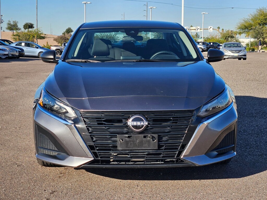 Used 2024 Nissan Altima 2.5 SV 4dr Car