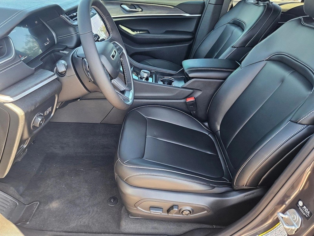 New 2025 Jeep Grand Cherokee Limited SUV