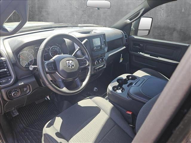 2024 Ram 2500 Tradesman photo 3