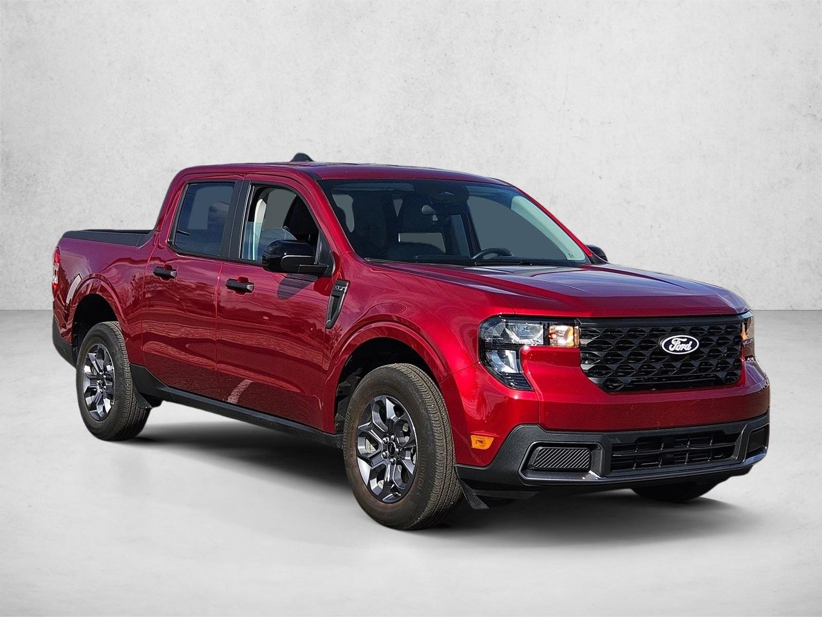 2025 Ford Maverick XLT photo 2