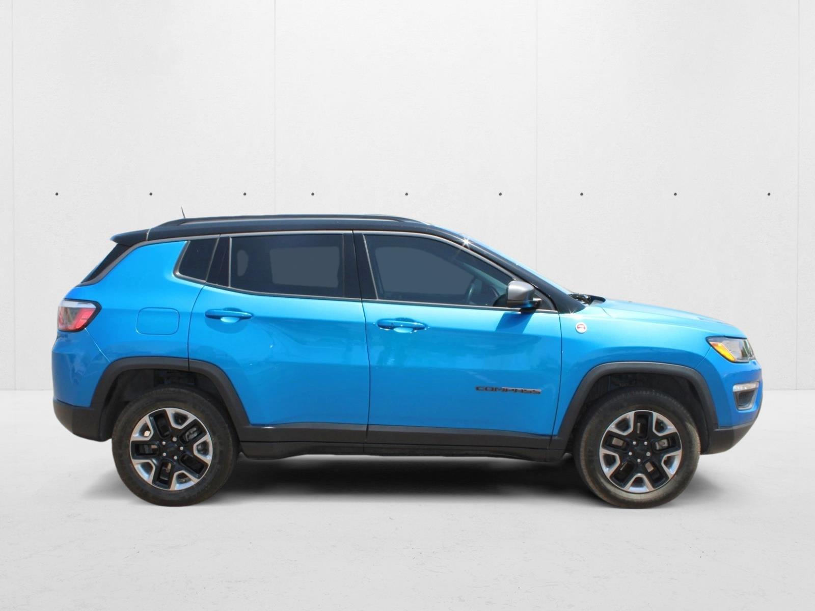 2017 Jeep Compass Trailhawk Sport photo 3