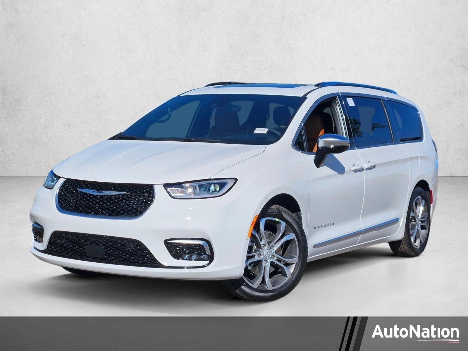 2026 Chrysler Pacifica Pinnacle's photo