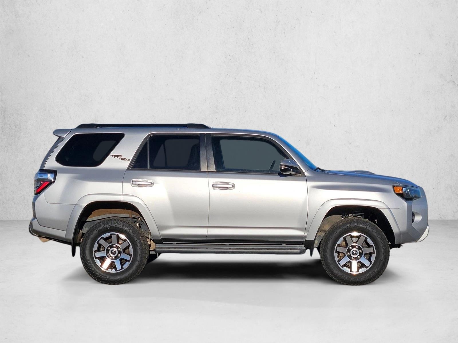 2020 Toyota 4Runner TRD Premium photo 4