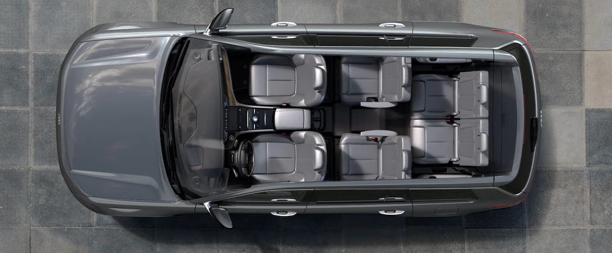 6 passenger Jeep Grand Cherokee L interior