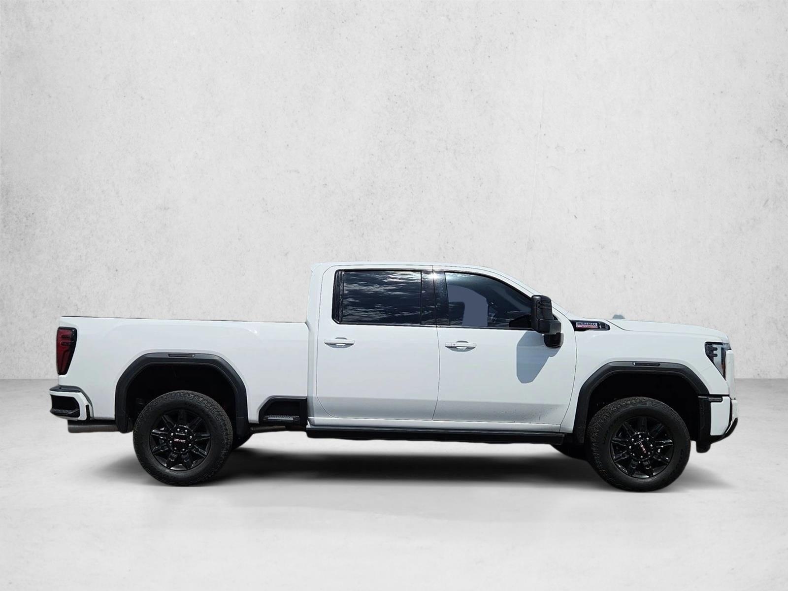 2024 Gmc Sierra HD AT4 photo 4