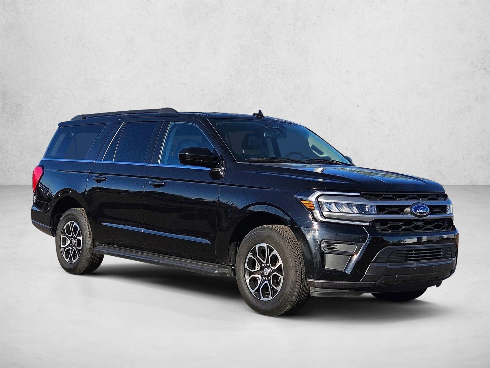 2024 Ford Expedition MAX XLT photo 3