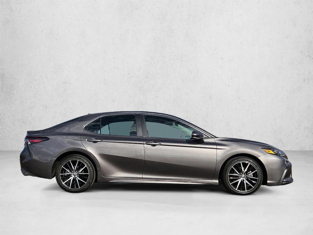 Used 2024 Toyota Camry SE 4dr Car