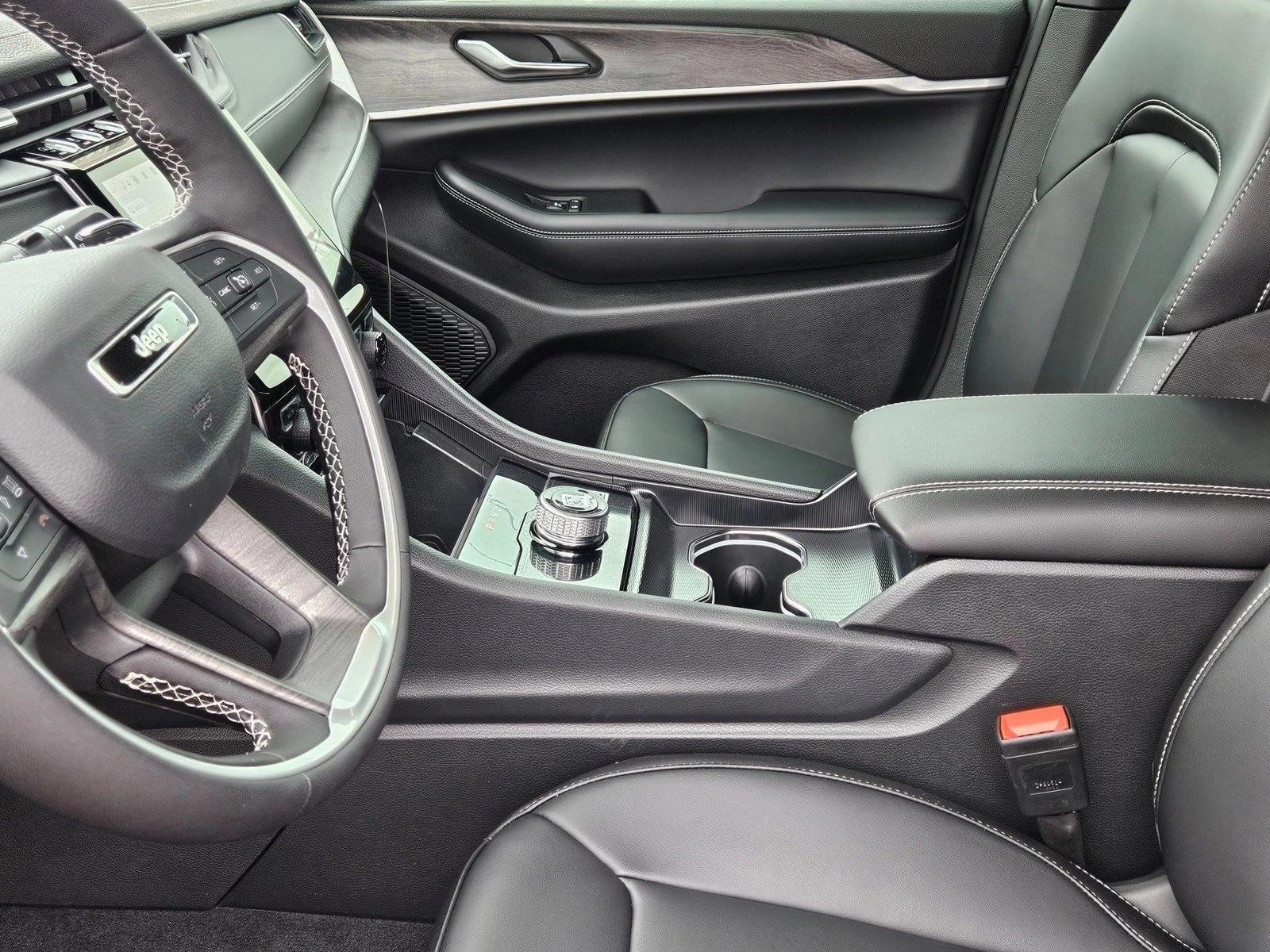 2025 Jeep Grand Cherokee L Limited - Photo 15