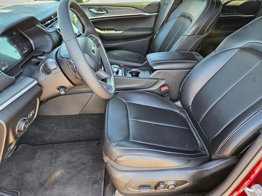 New 2025 Jeep Grand Cherokee Limited SUV