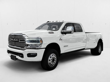 2025 Ram 3500 Big Horn Truck Crew Cab