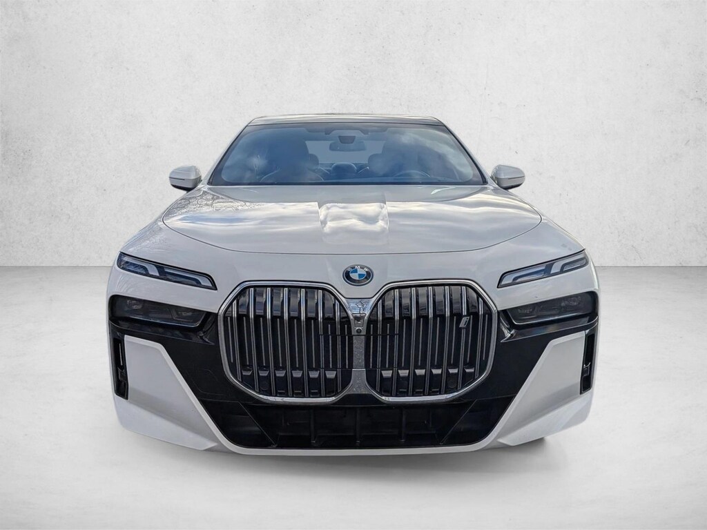 Used 2024 BMW i7 xDrive60 4dr Car