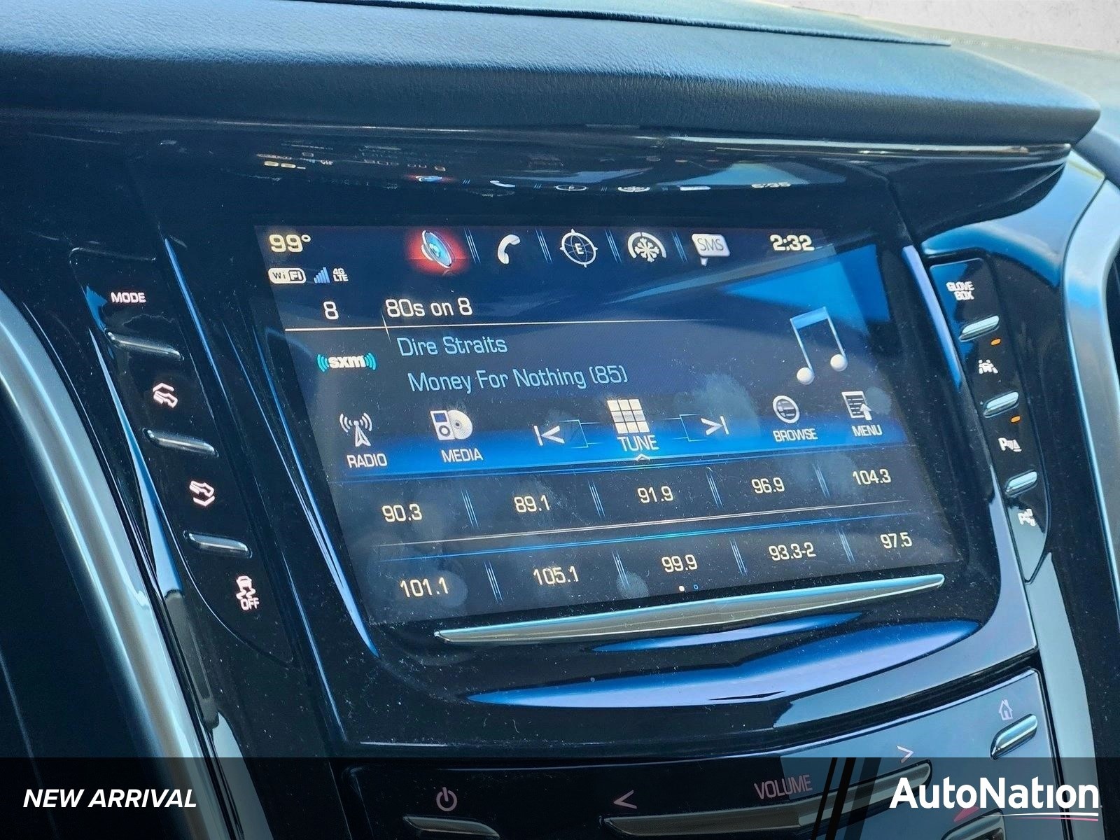 2020 Cadillac Escalade ESV AWD Premium Luxury's photo