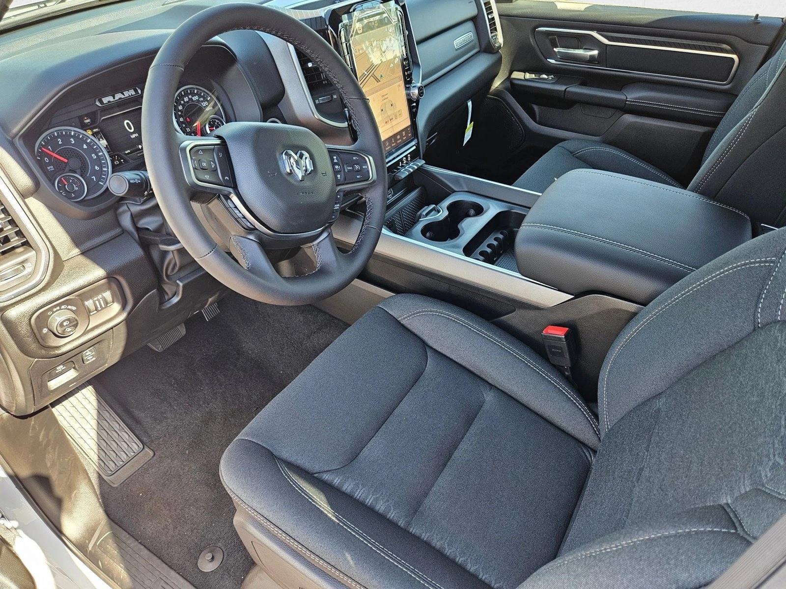 2025 Ram 1500 Big Horn photo 3