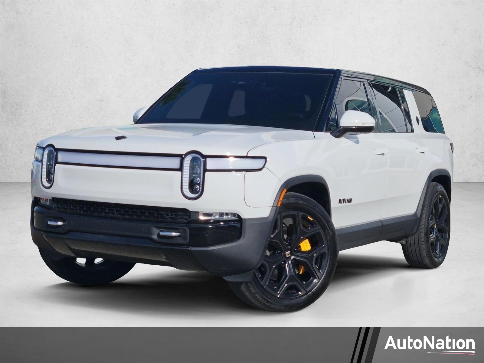  Rivian R1S