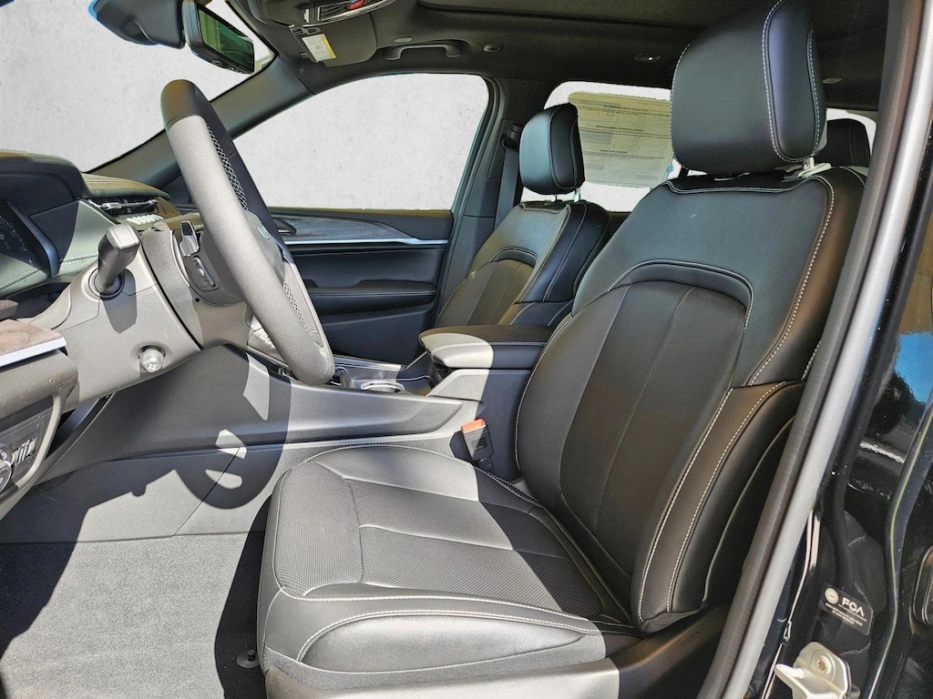 New 2026 Jeep Grand Cherokee Limited Reserve SUV
