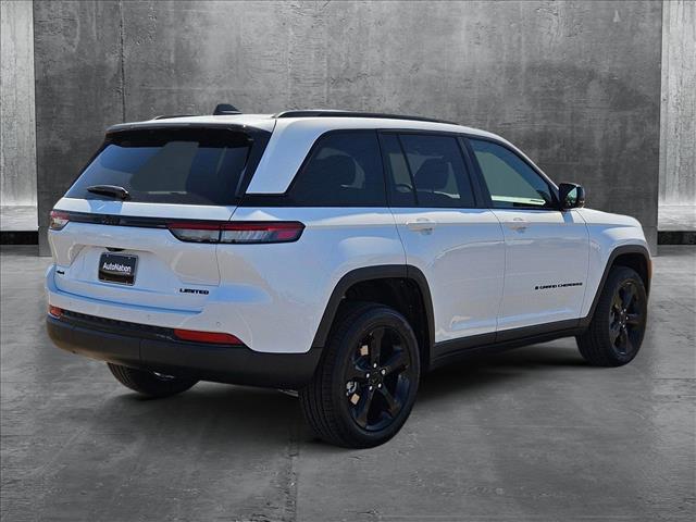 2025 Jeep Grand Cherokee Limited photo 2