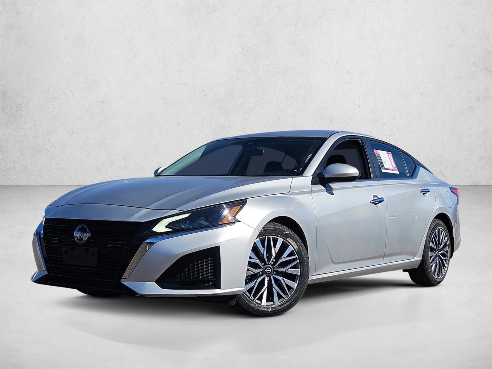 2023 Nissan Altima SV