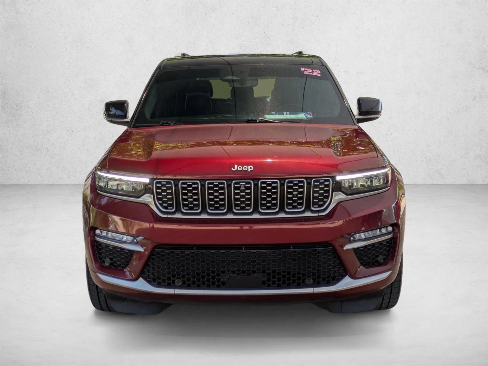 2022 Jeep Grand Cherokee Summit Sport photo 2