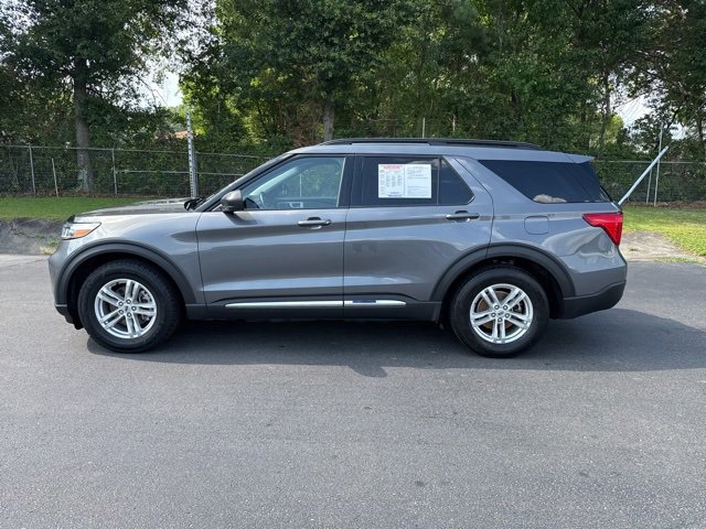 2023 Ford Explorer XLT photo 2