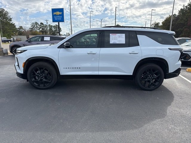 2026 Chevrolet Traverse RS photo 2