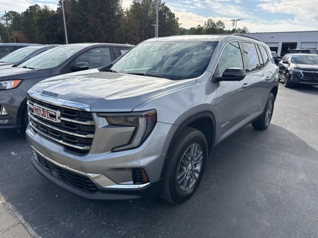 Used 2025 GMC Acadia Elevation SUV