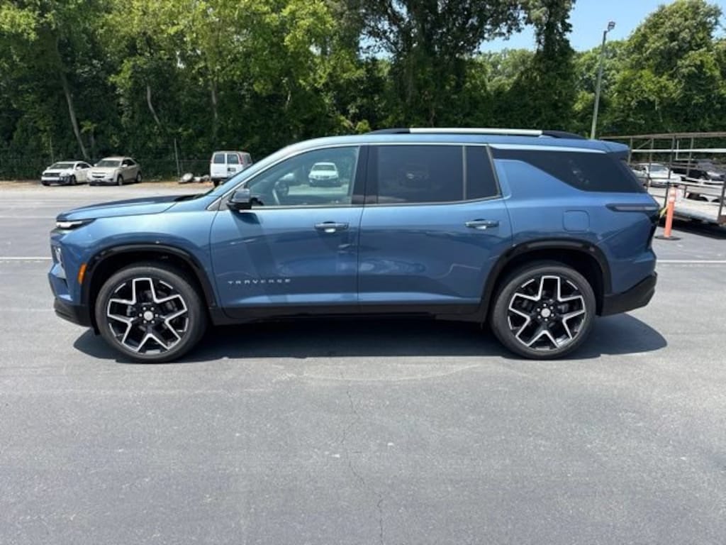 Used 2025 Chevrolet Traverse High Country SUV