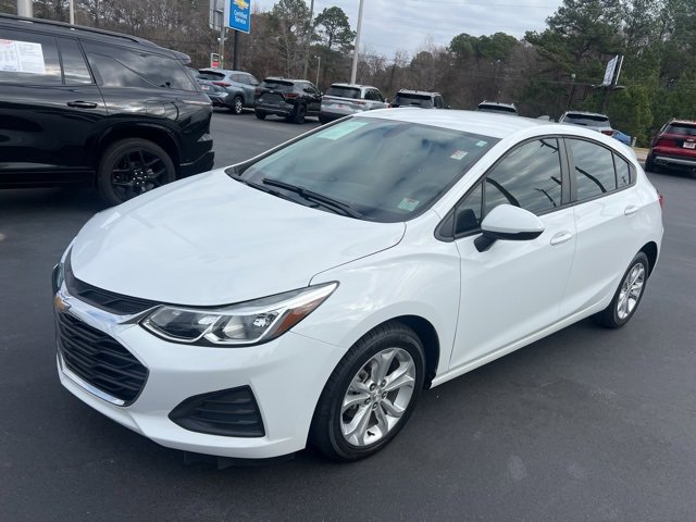 2019 Chevrolet Cruze LS's photo