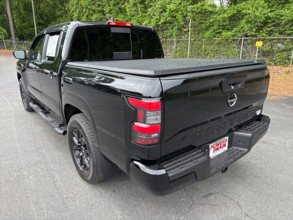 Used 2026 Nissan Frontier SV