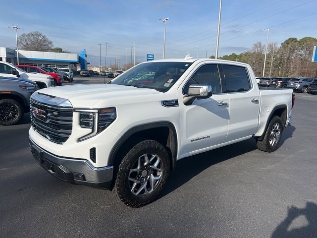 2023 GMC Sierra 1500 SLT's photo