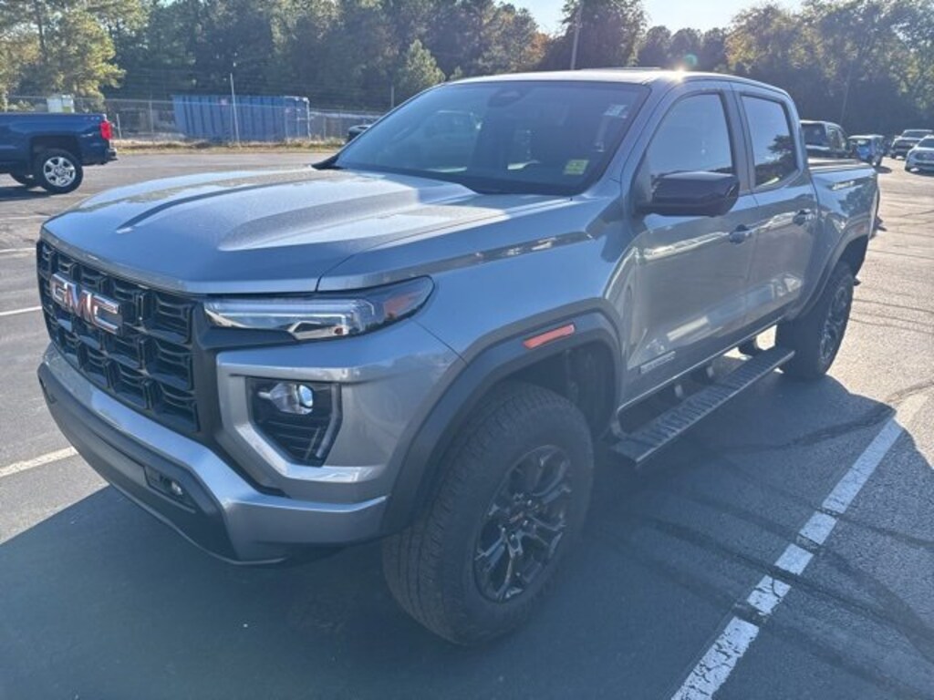 Used 2025 GMC Canyon Elevation Truck