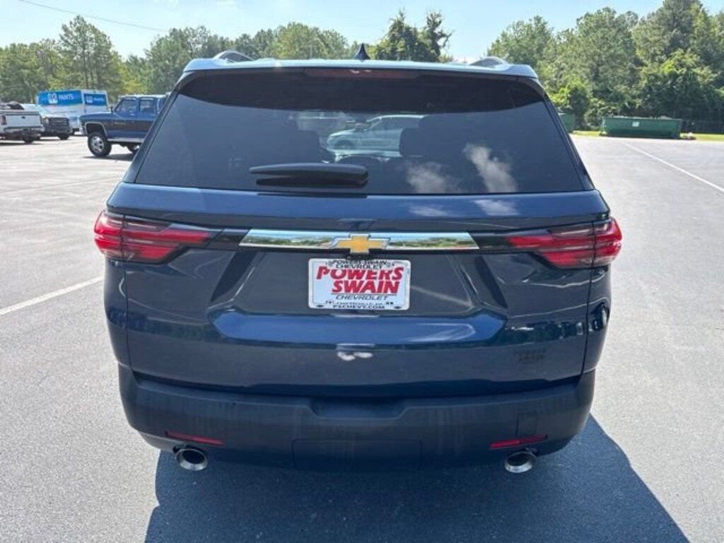 Used 2023 Chevrolet Traverse LT Cloth SUV