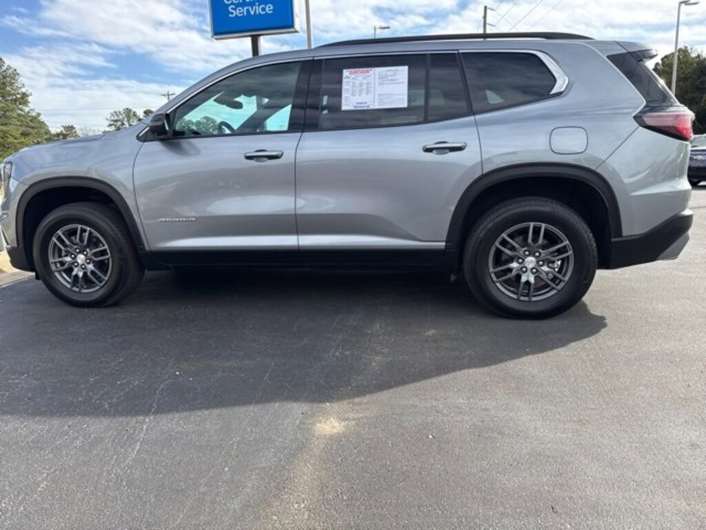 Used 2025 GMC Acadia Elevation SUV