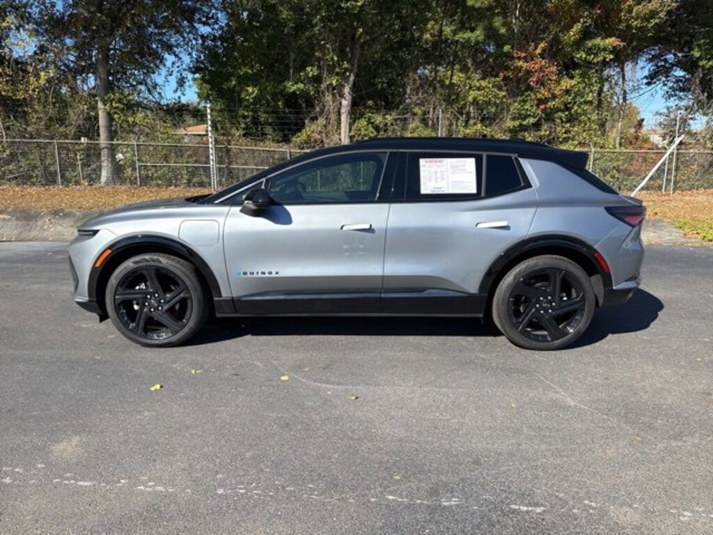 Used 2024 Chevrolet Equinox EV 2RS SUV
