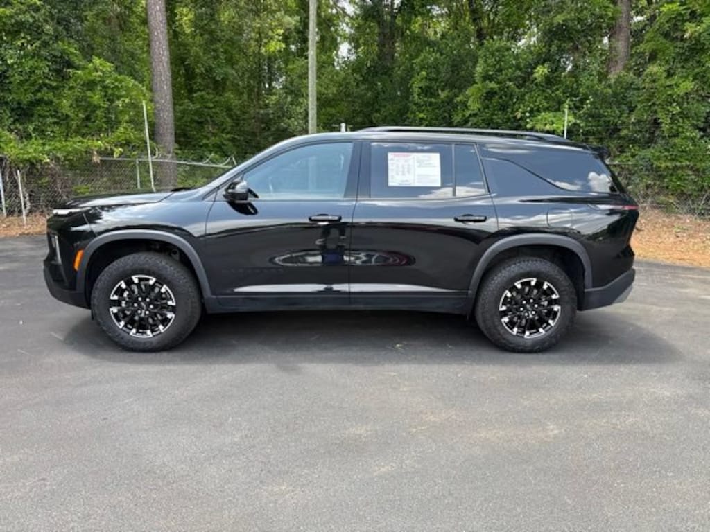 Used 2024 Chevrolet Traverse Z71 SUV