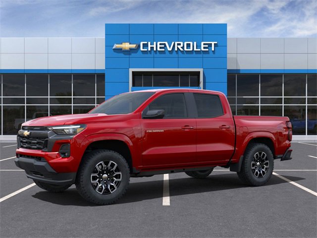 2024 Chevrolet Colorado LT photo 2