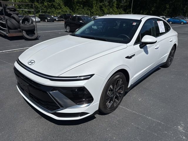 2025 Hyundai Sonata SEL's photo