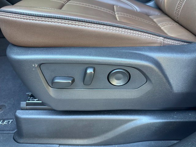 2026 Chevrolet Suburban High Country - Photo 12
