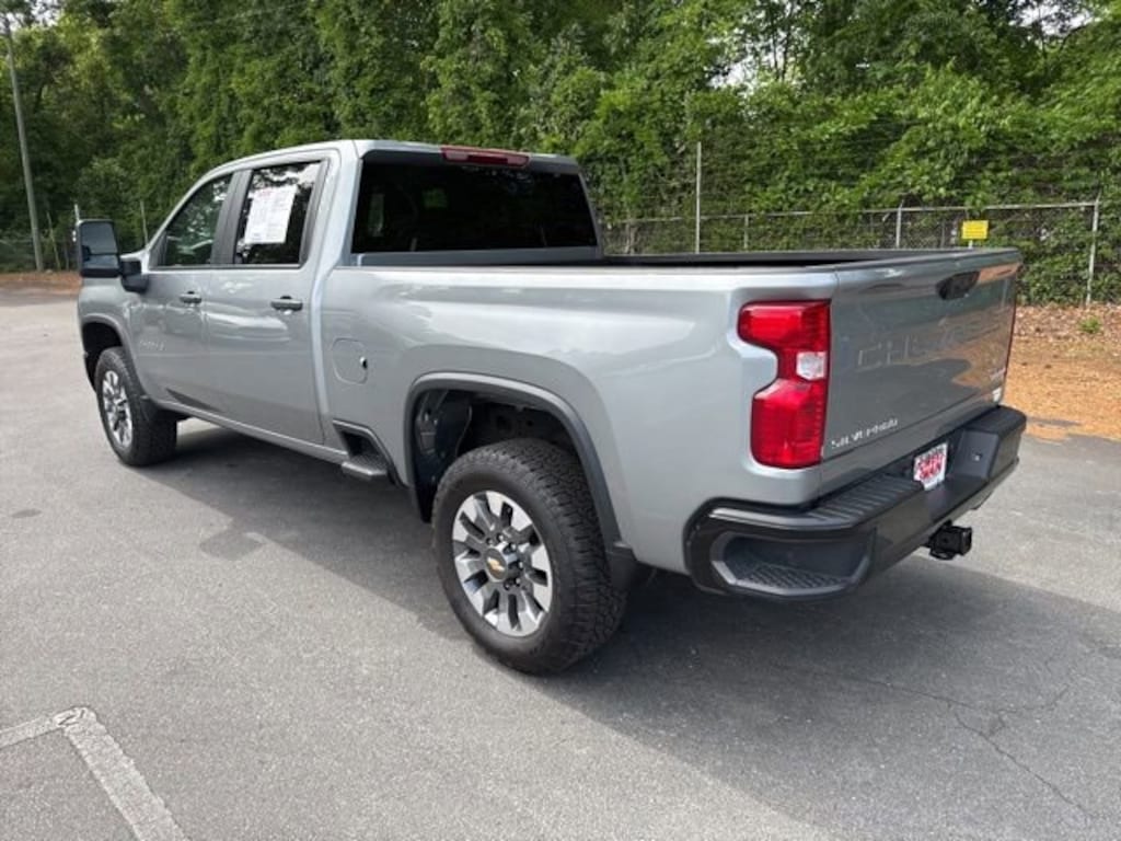 Used 2025 Chevrolet Silverado 2500 HD Custom Truck