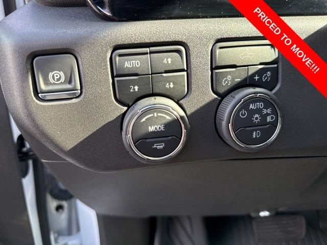 2025 Chevrolet Silverado 1500 LT Trail Boss - Photo 12
