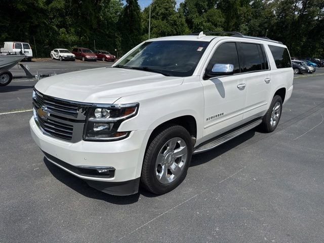 2020 Chevrolet Suburban 4WD 1500 Premier's photo