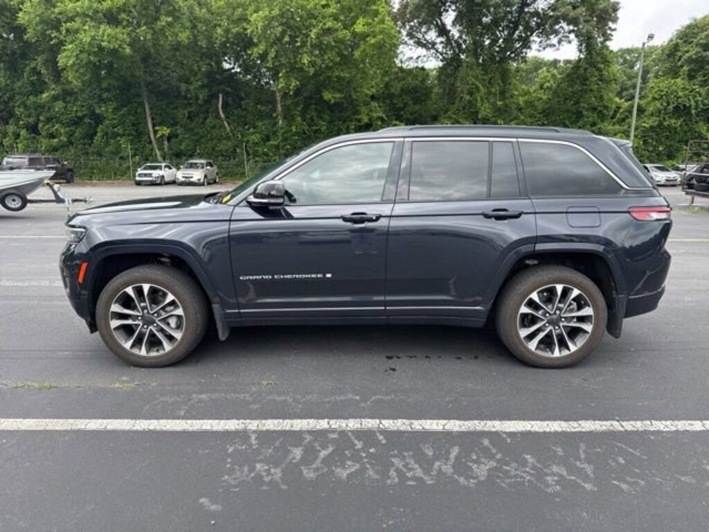 Used 2024 Jeep Grand Cherokee Overland