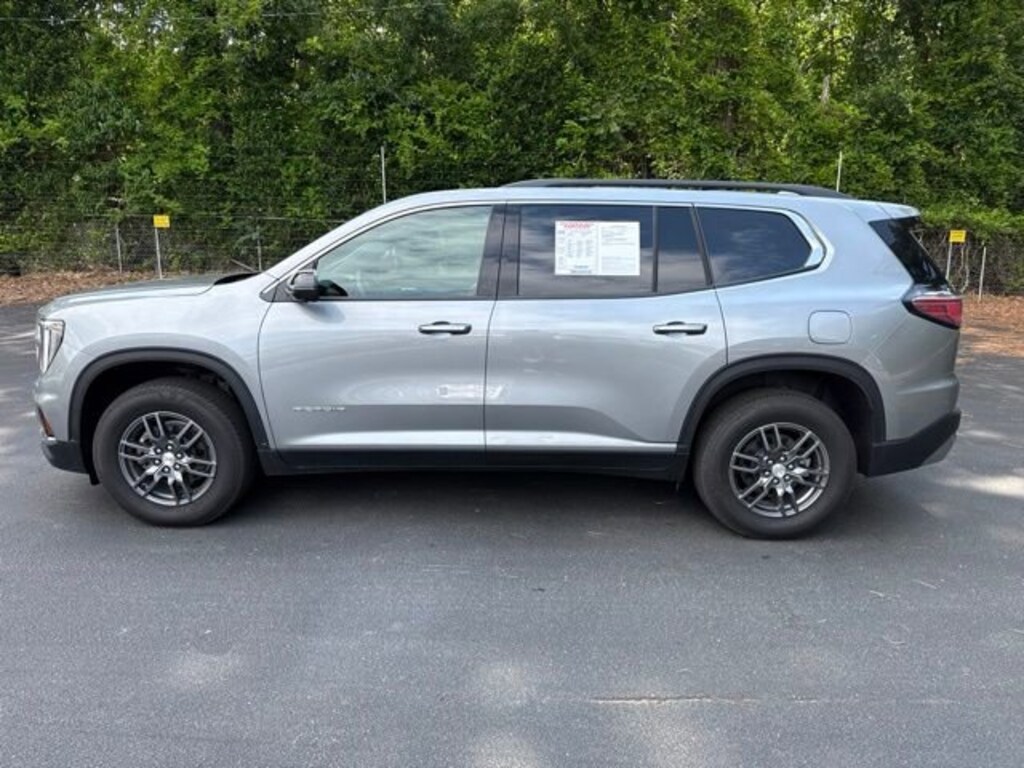 Used 2025 GMC Acadia Elevation SUV