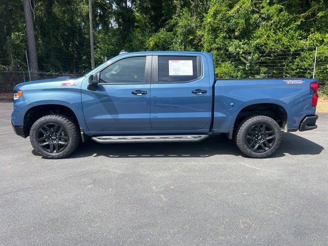 Used 2024 Chevrolet Silverado 1500 LT Trail Boss with VIN 3GCUDFED2RG271039 for sale in Fayetteville, NC