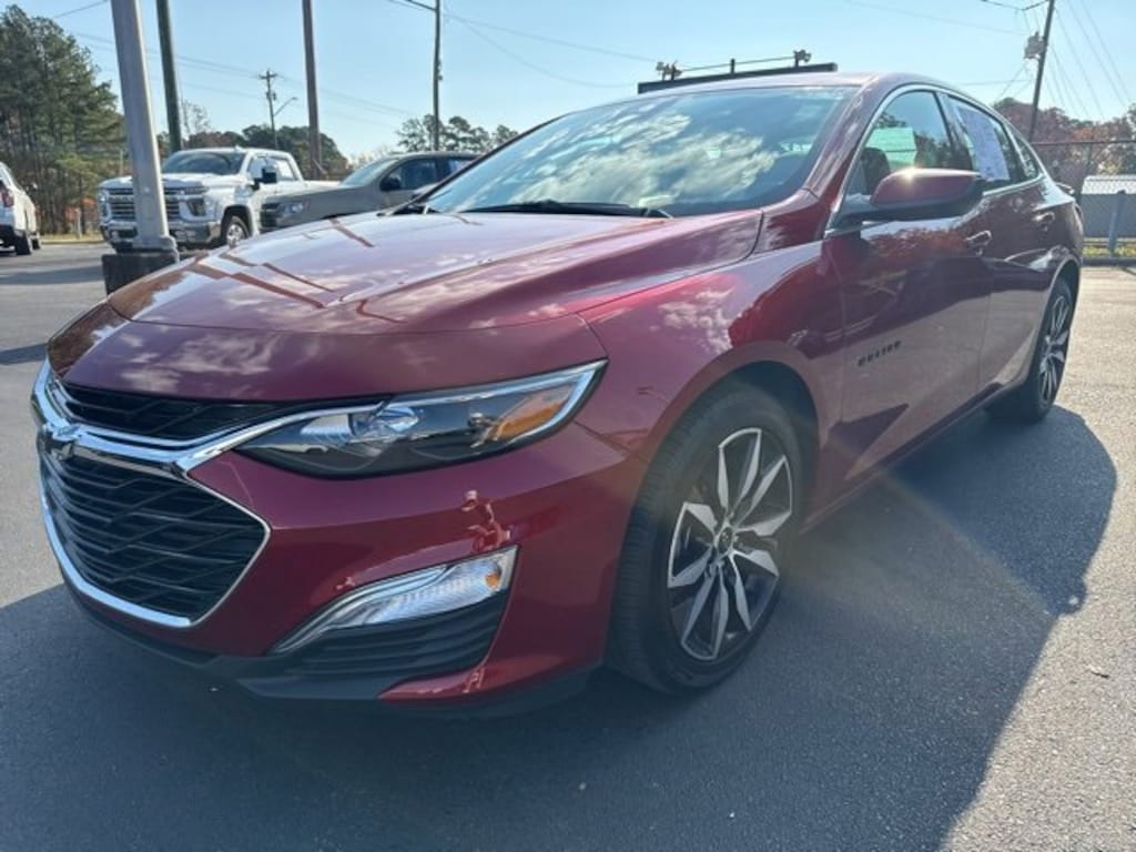 Used 2025 Chevrolet Malibu RS Car
