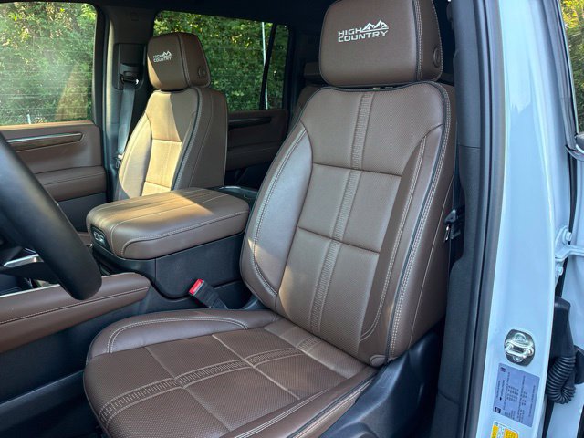 2026 Chevrolet Suburban High Country - Photo 11
